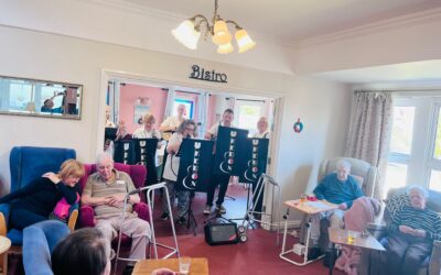 Ukulele Tunes Bring a Lift to Cambrian Lodge
